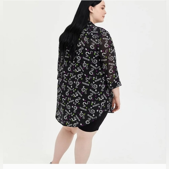 TORRID Beetlejuice Sandworm Button Down Tunic Shirt Size 3 - Picture 3 of 14